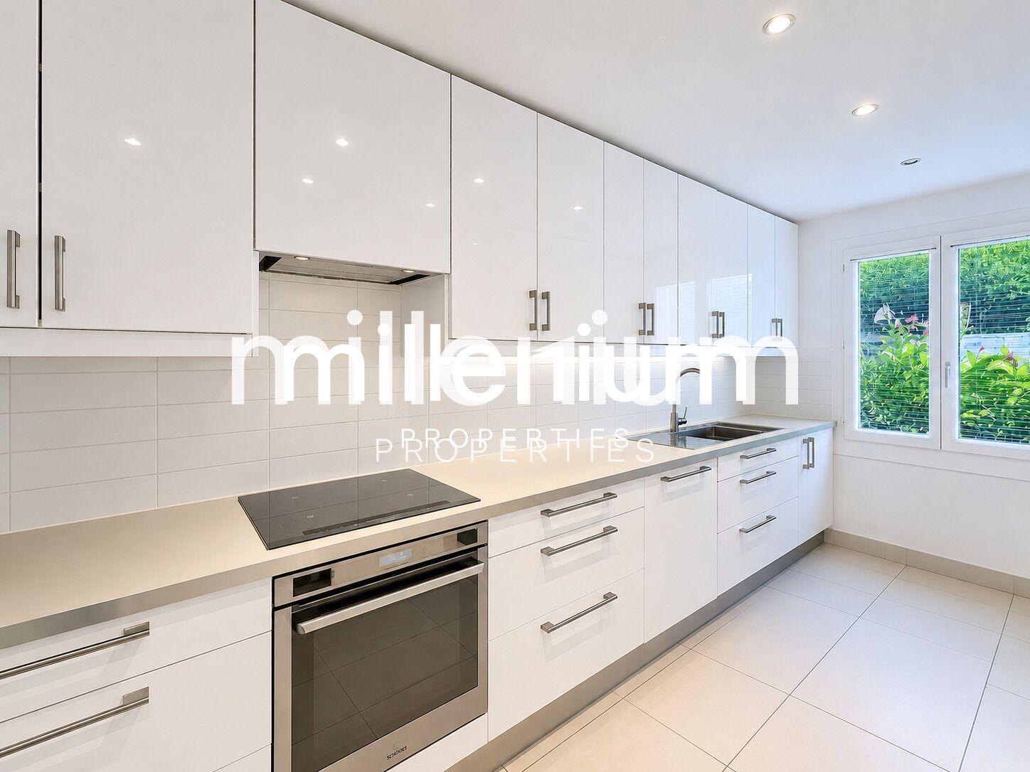 1435_6a15bd6ba9d441.67867963.jpg